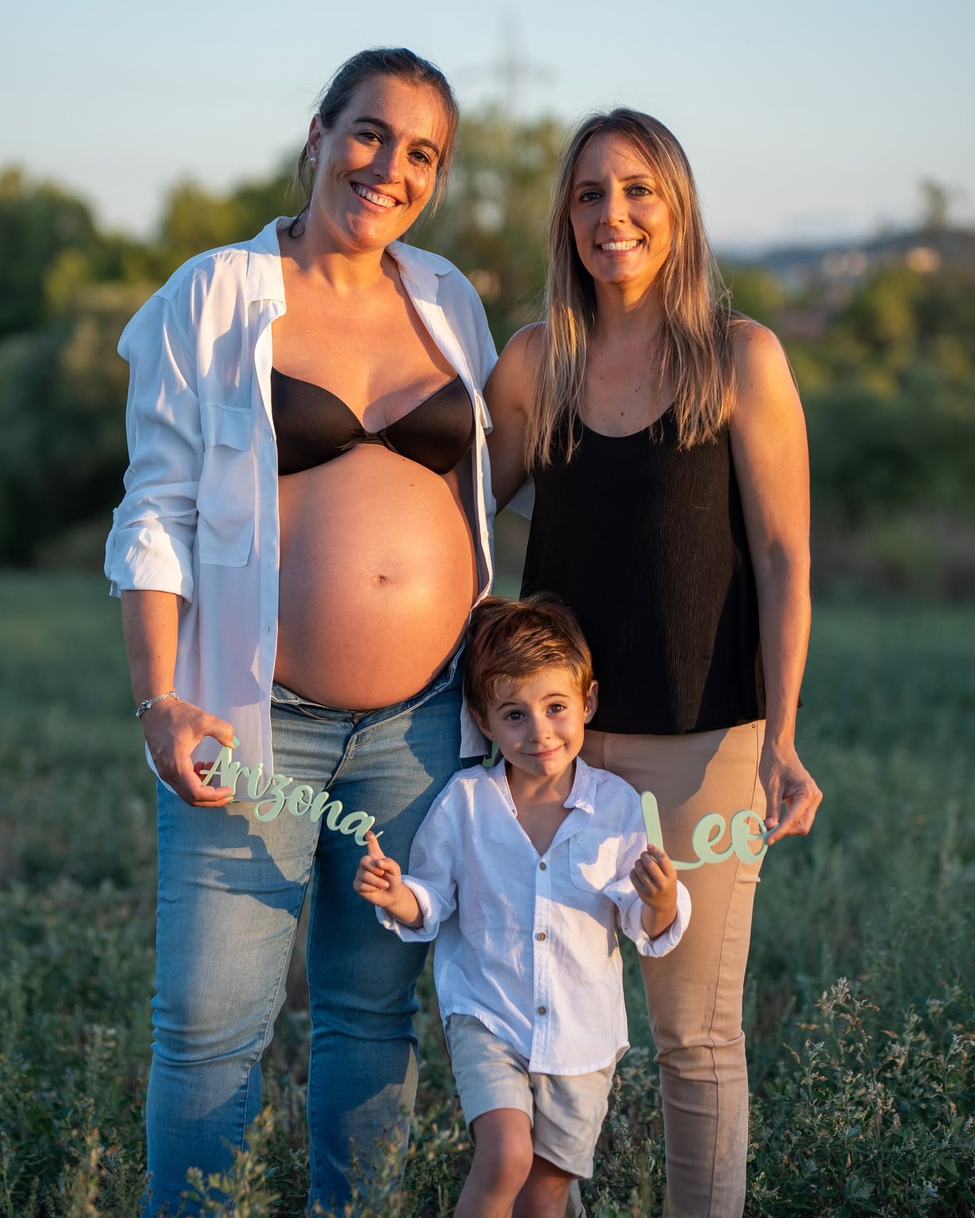 ❤️

📍 Rubí, Barcelona

#fotografiafamiliar #rubi #familia #embaràs #llumdetarda #goldenhourlight #momentsautentics #minimalisme #naturalstyle #fotografbarcelona