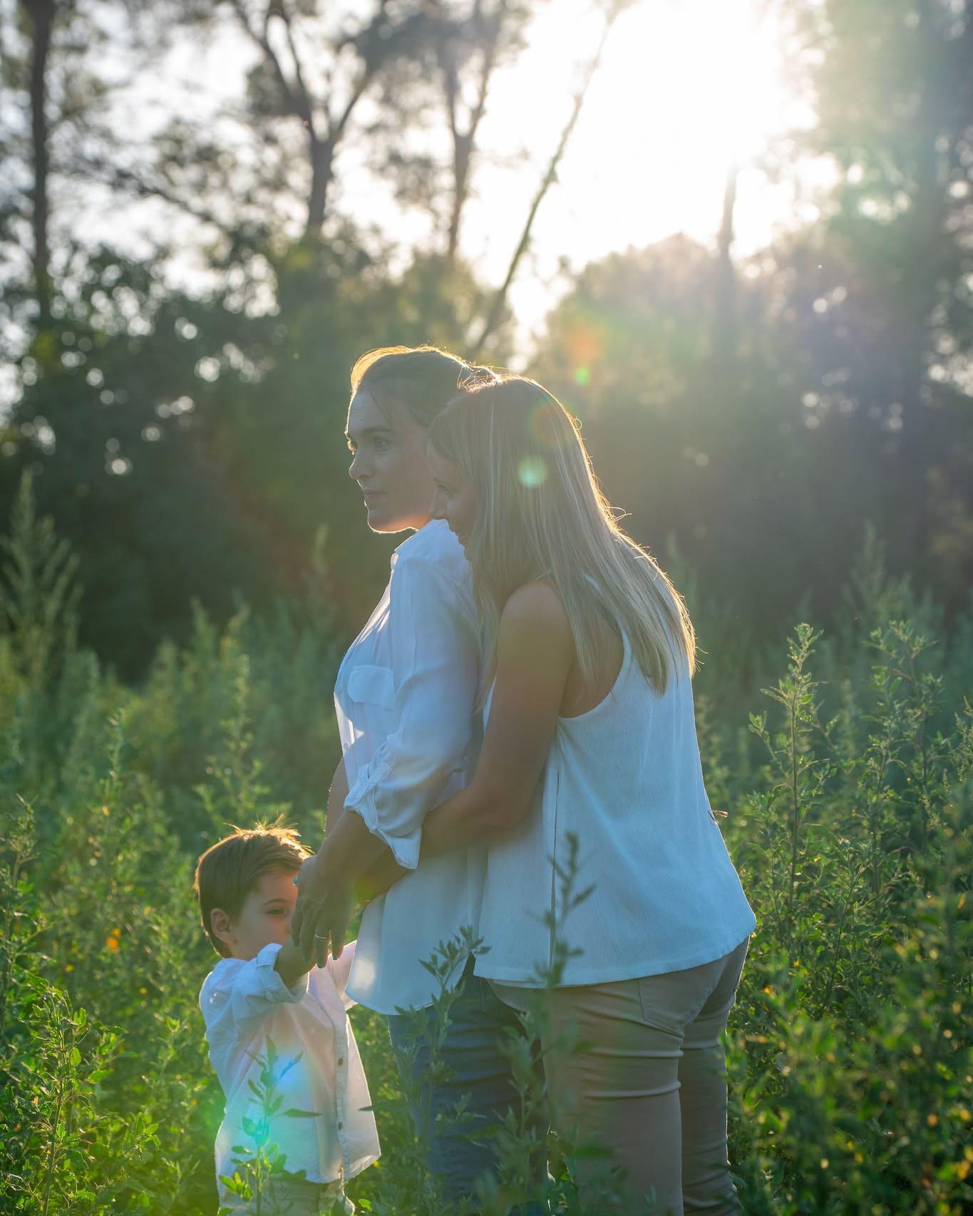 Ja hi és, d’alguna manera.

📍 Rubí, Barcelona
#fotografiaembaràs #rubi #familia #esperant #llumnatural #goldenhour #momentsunics #fotografbarcelona #naturalmoments