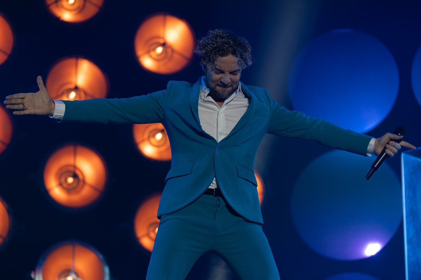 Concierto de @davidbisbal en @palausantjordi (25/11/21)

#concierto #photooftheday  #musicphotography  #livemusic #sonyalpha  #music  #concert #concertphoto #sonyalpha